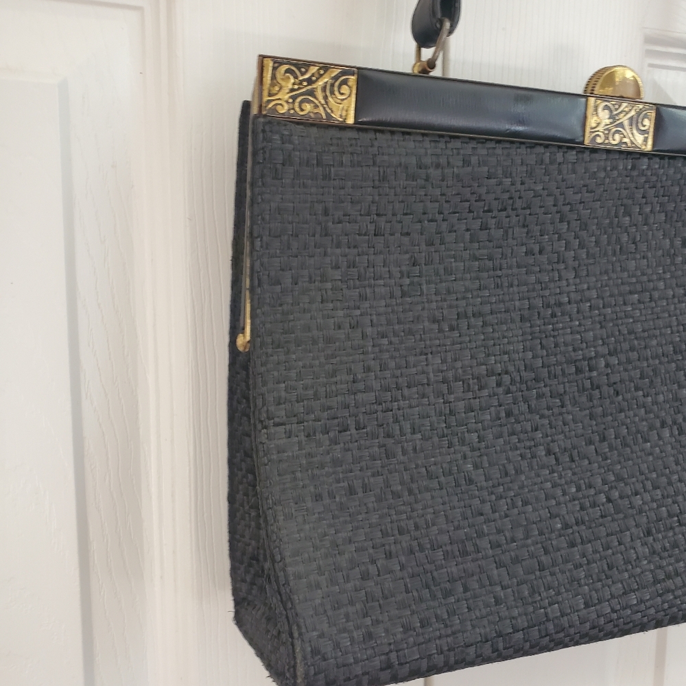 Vintage Black Wicker Frame Top Handbag Gold Leather Accents Kiss Lock Closure - Picture 3 of 11